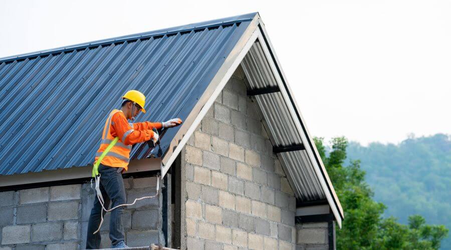 Professional gutter cleaning in Kila, MT